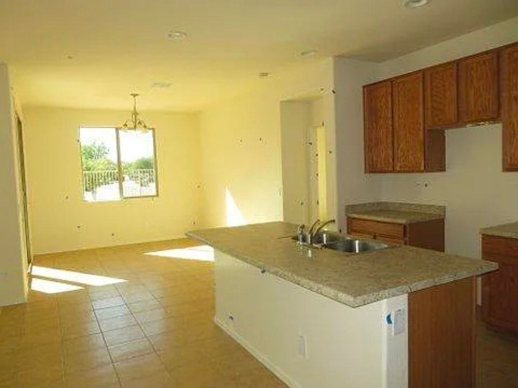 1168 N 168th Dr - Photo 3 of 5