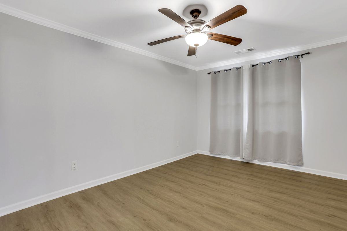 3436 Pinehill Dr - Photo 5 of 35