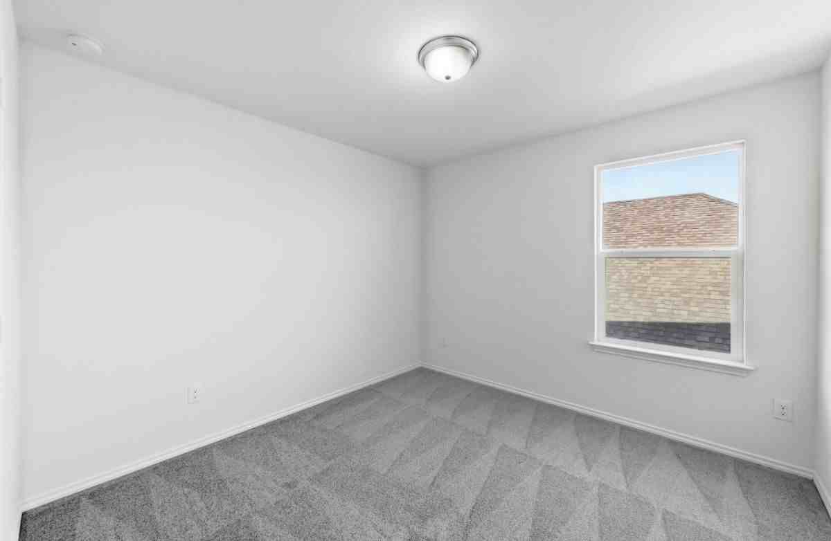 112 W Point Way - Photo 6 of 8