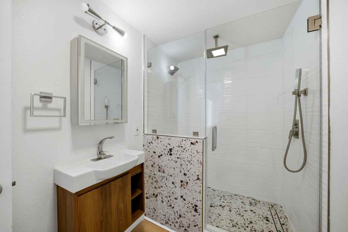 5681 Mangrum Dr - Photo 7 of 21