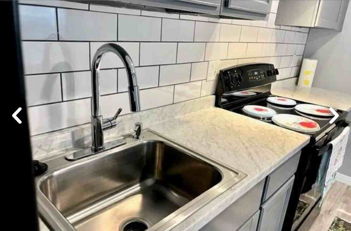 7320 Capitol St - Photo 4 of 7