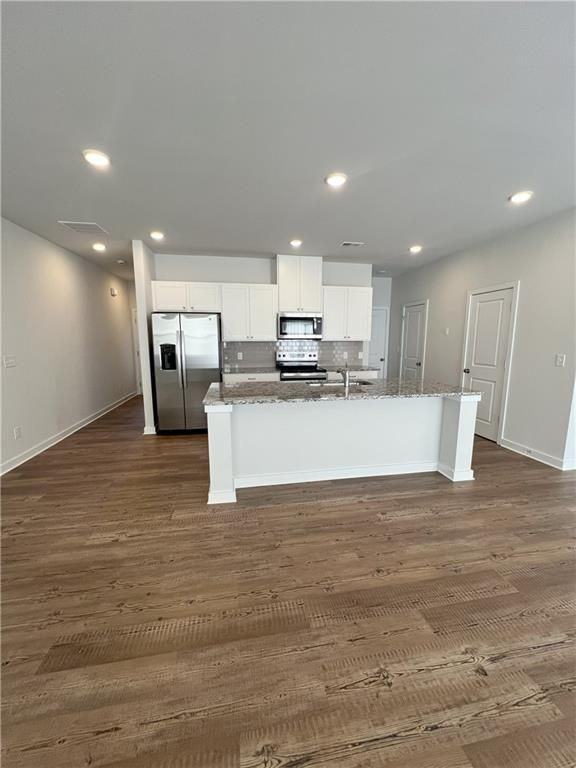 21 Founders Dr - Photo 5 of 30