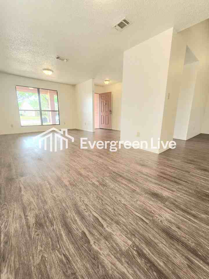 2116 San Miguel Ct - Photo 3 of 28