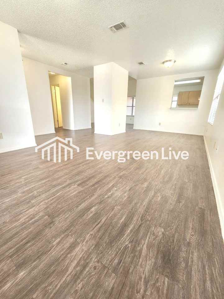 2116 San Miguel Ct - Photo 4 of 28