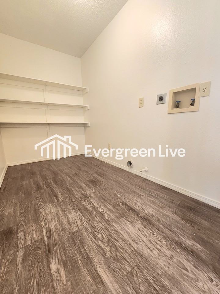 2116 San Miguel Ct - Photo 6 of 28