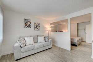 featured image of 4050 Palos Verdes St