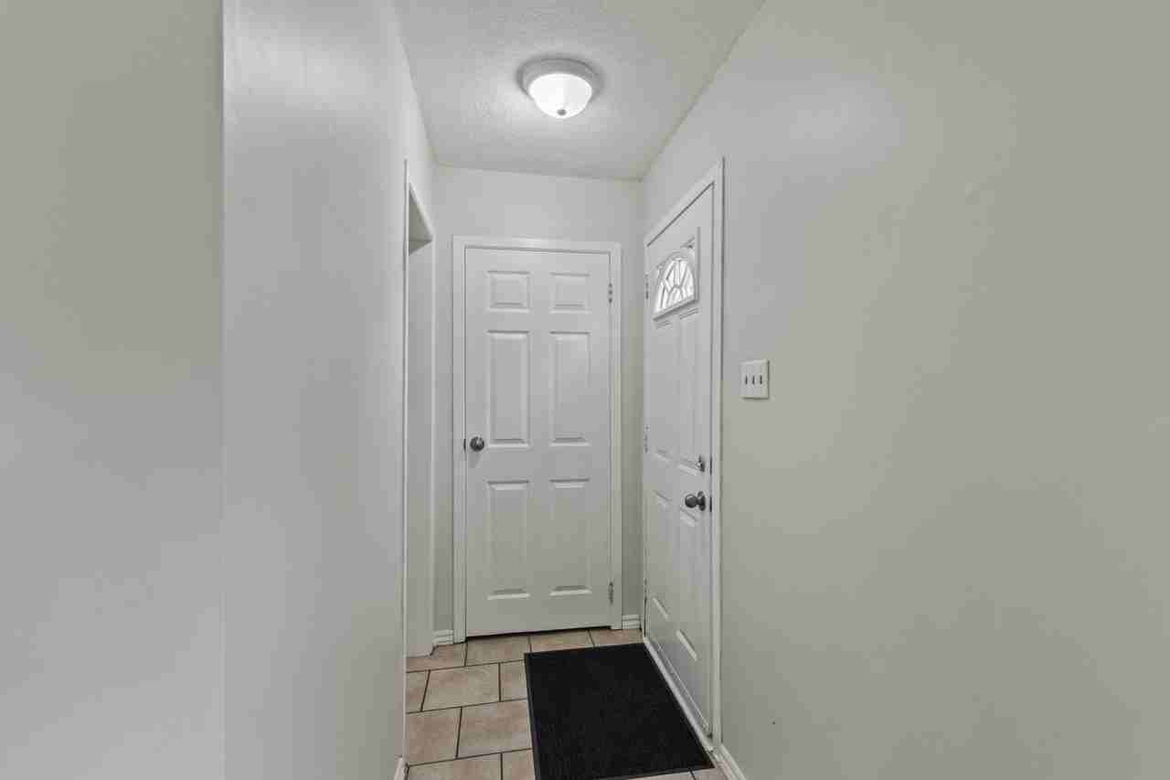 477 Rippleton Road - Photo 3 of 31