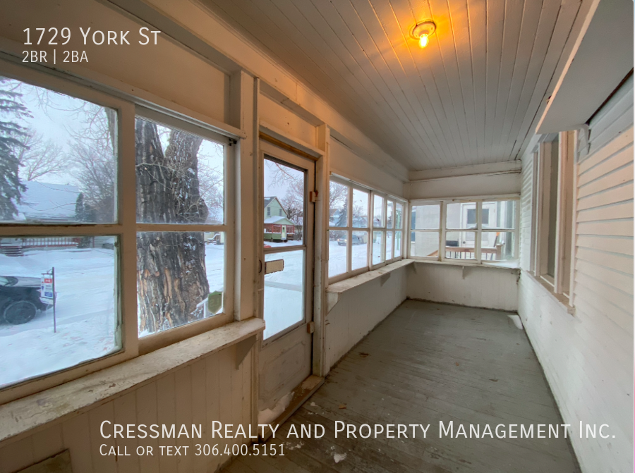 1729 York St - Photo 2 of 29