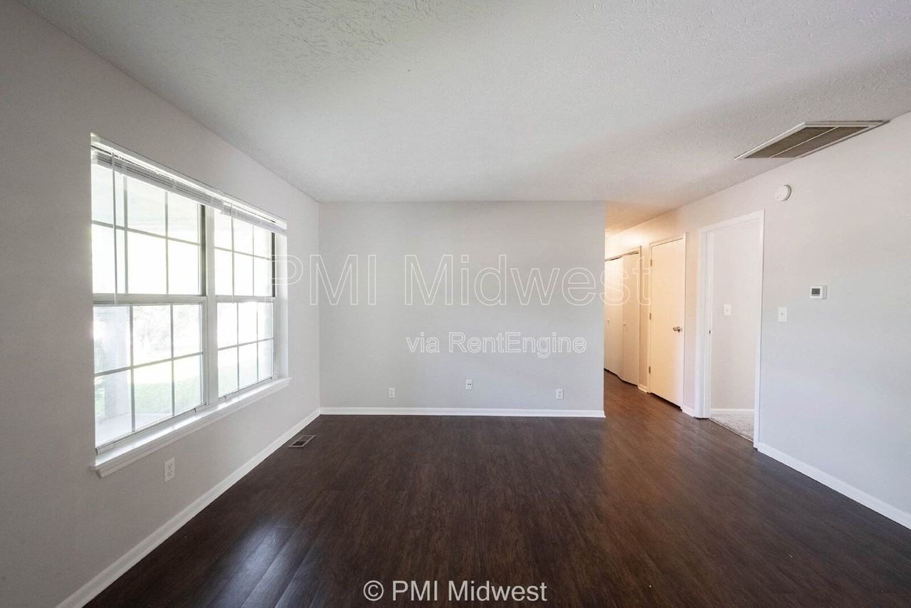 3281 Cherry Lake Ln - Photo 6 of 32