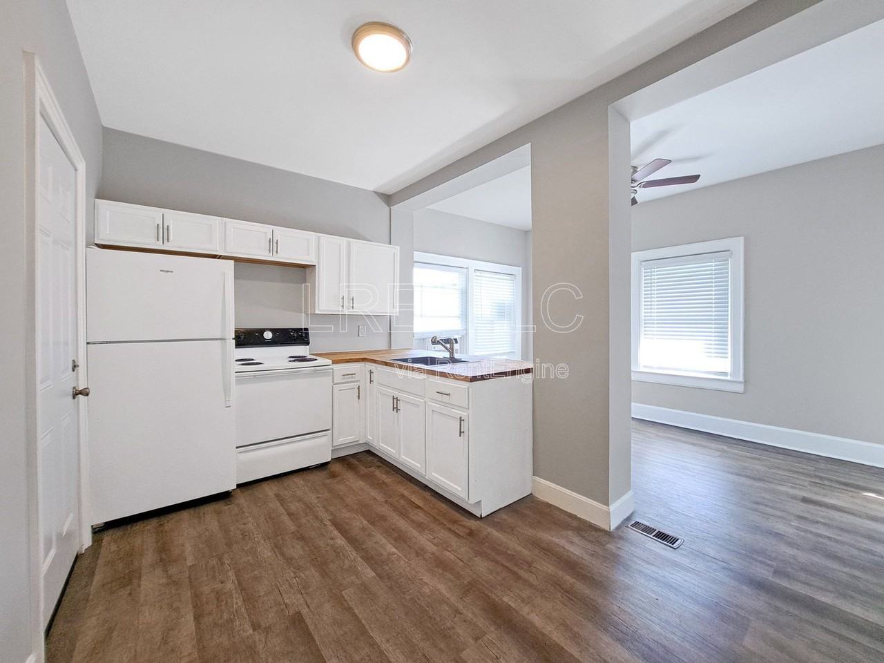 4704 Southern Pkwy #A1 - Photo 4 of 15