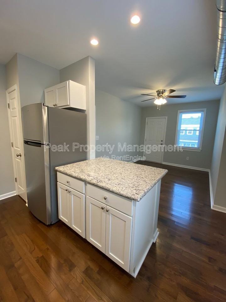 604 N 32nd St #A - Photo 6 of 13
