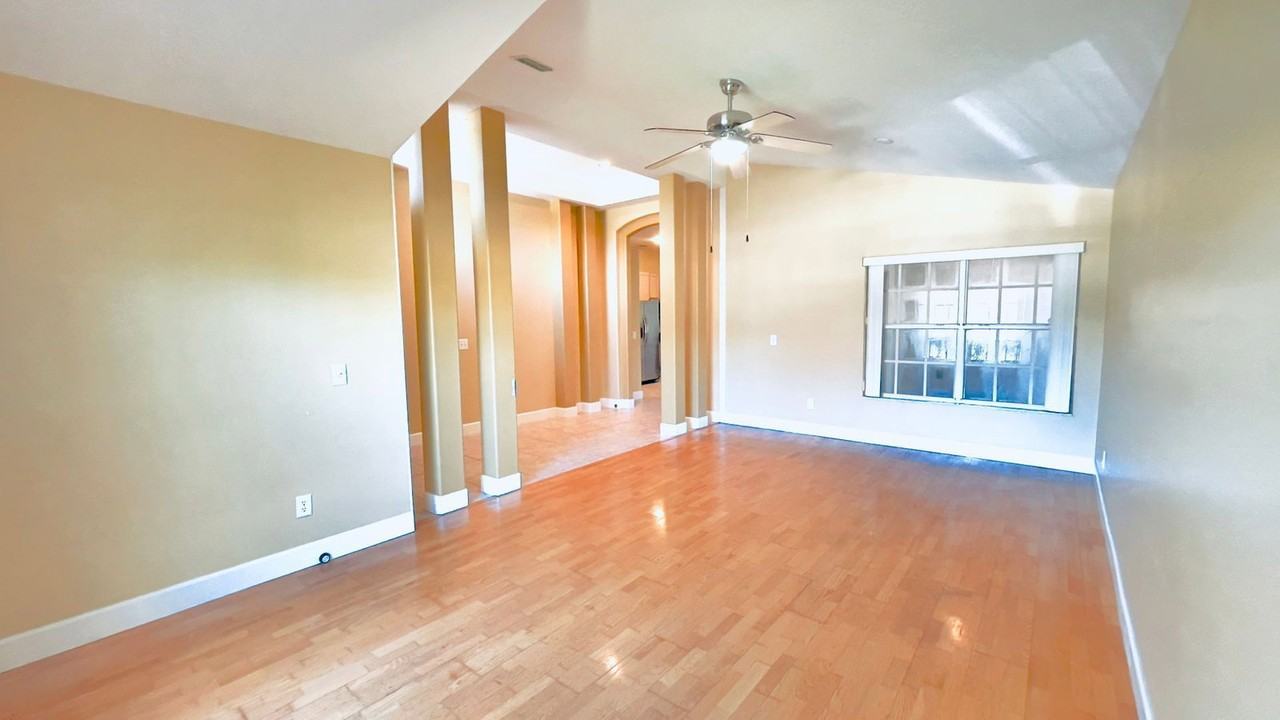 3404 Kayla Cir - Photo 4 of 18