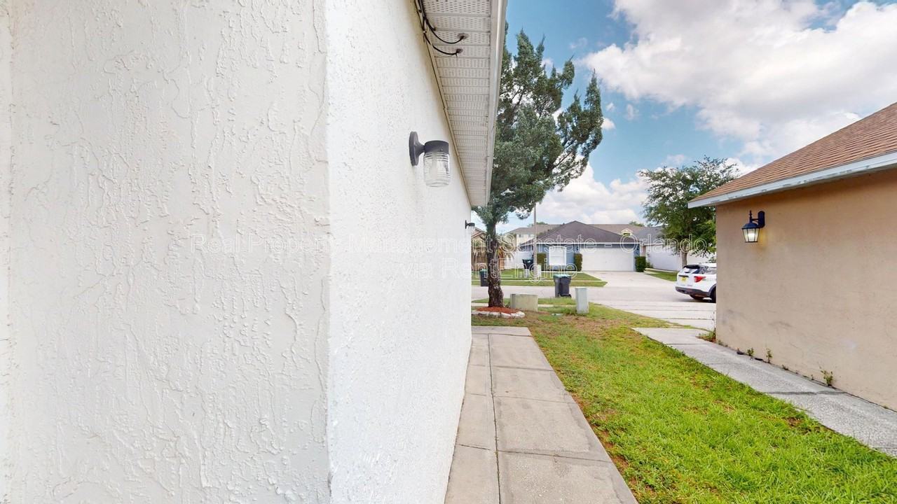 654 Caladesi Trl - Photo 3 of 29