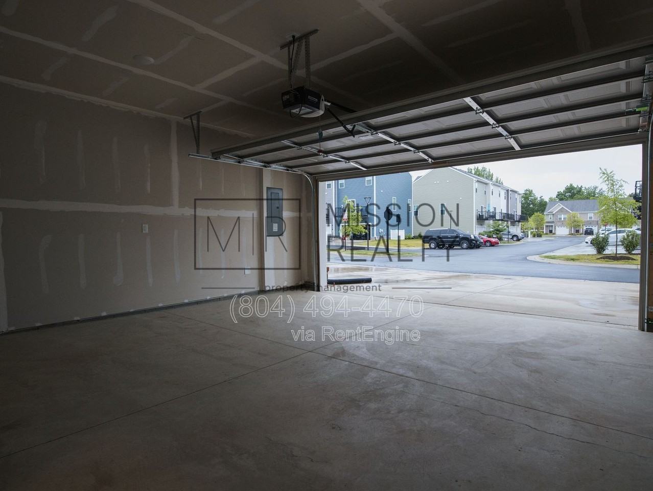 4184 Park Trail Dr - Photo 6 of 30