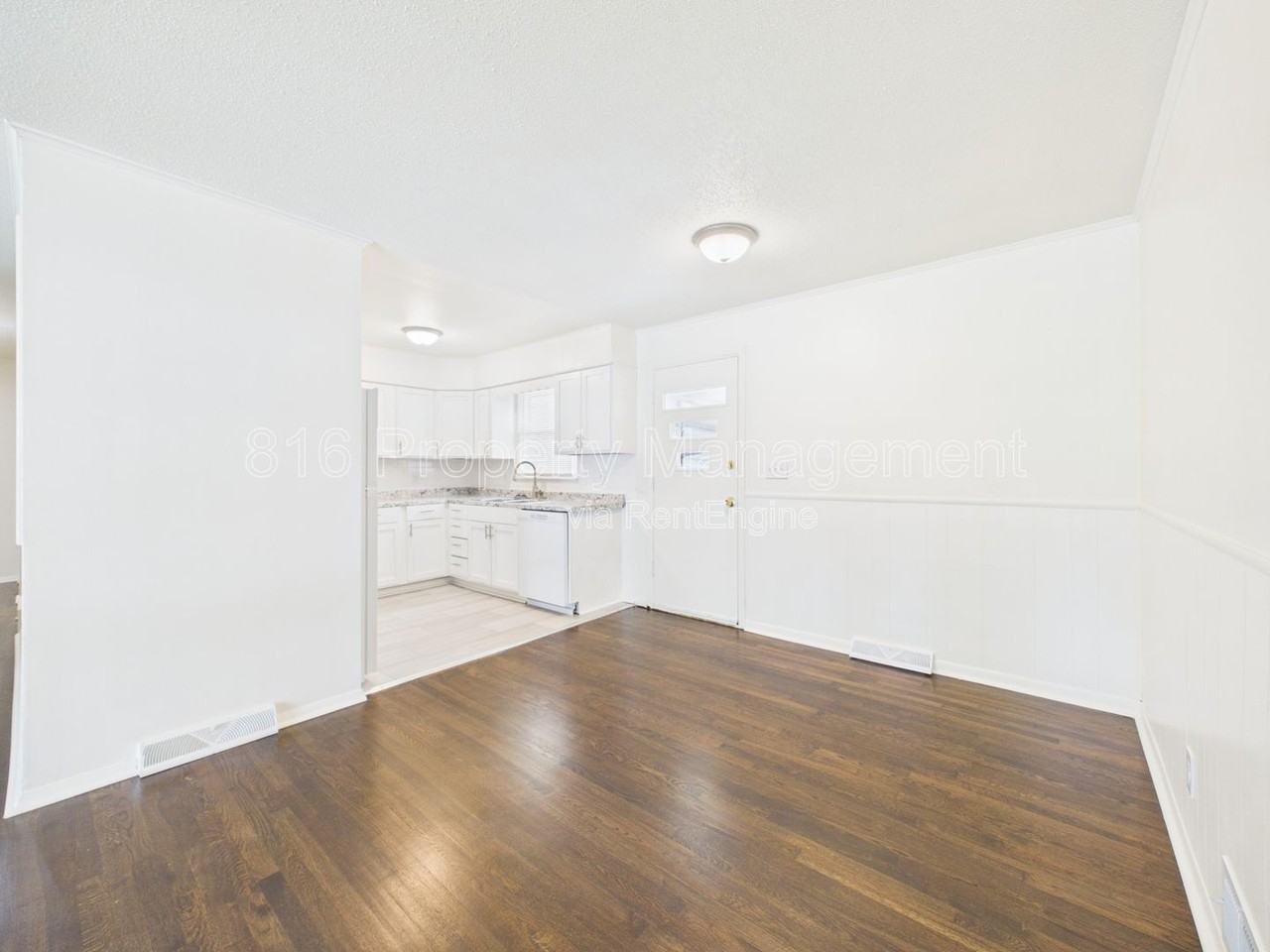 4206 Vineyard Rd - Photo 5 of 45