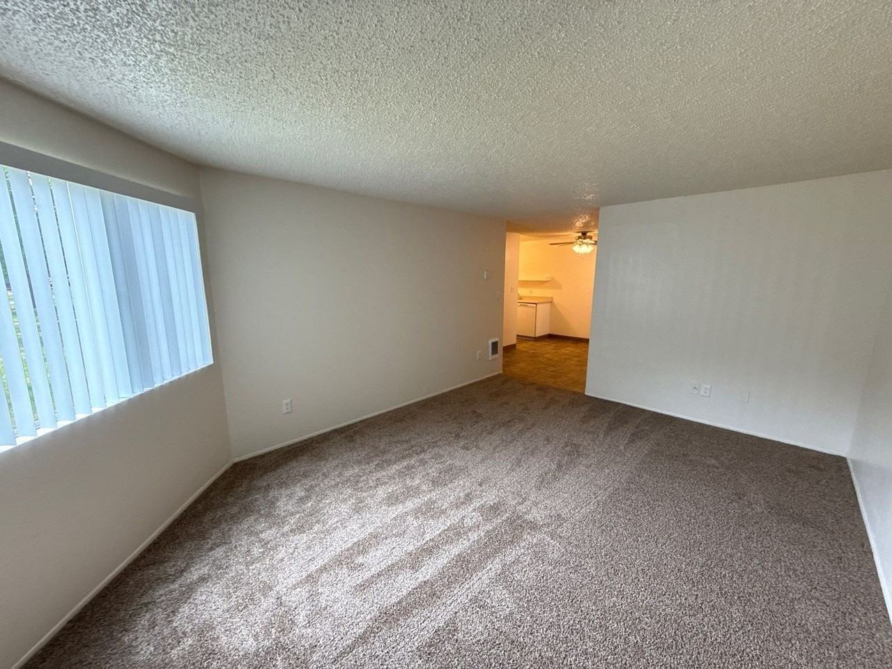 441 Senate St Nw - Photo 5 of 18