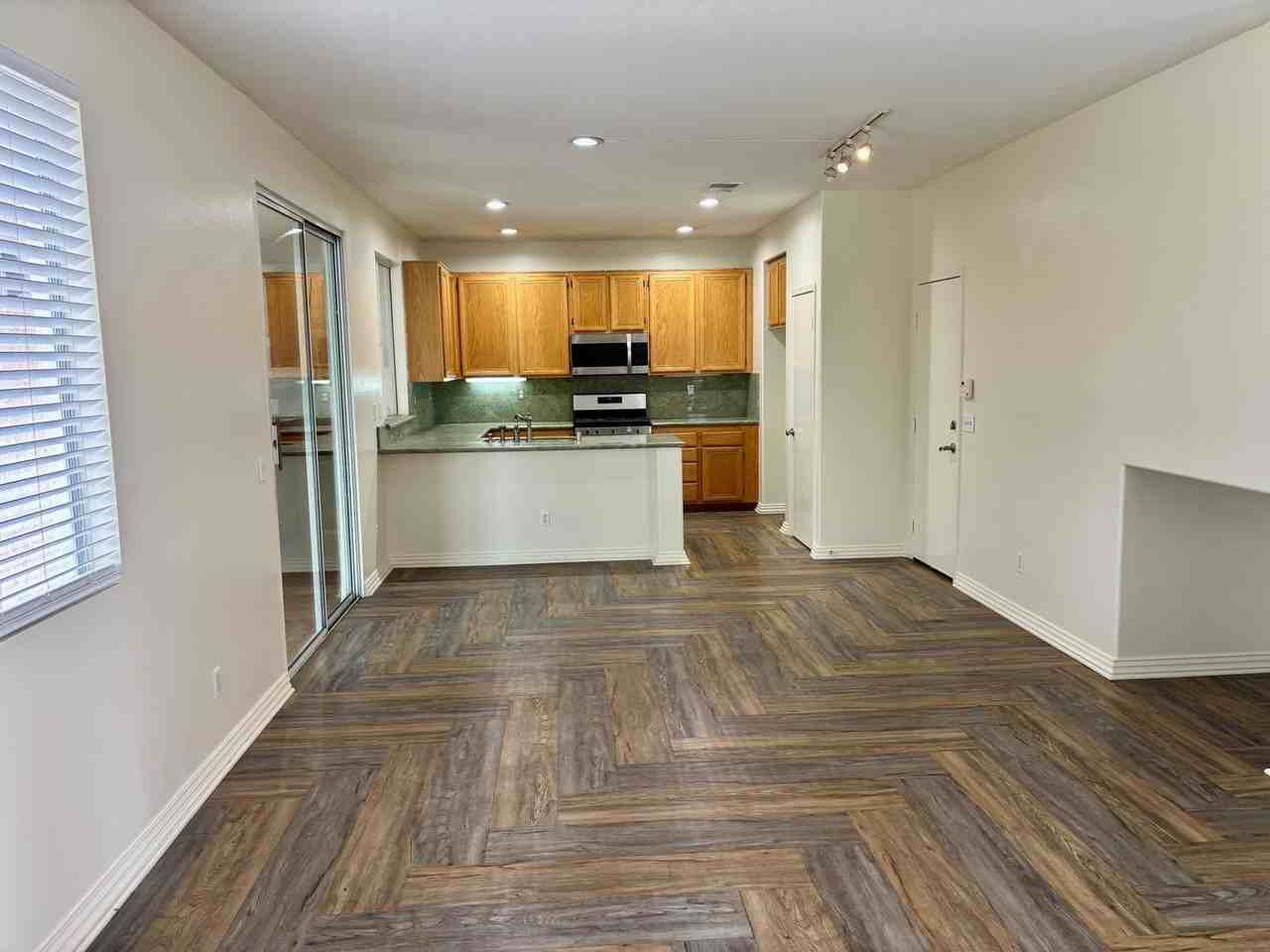 11839 Garrison Dr - Photo 2 of 31