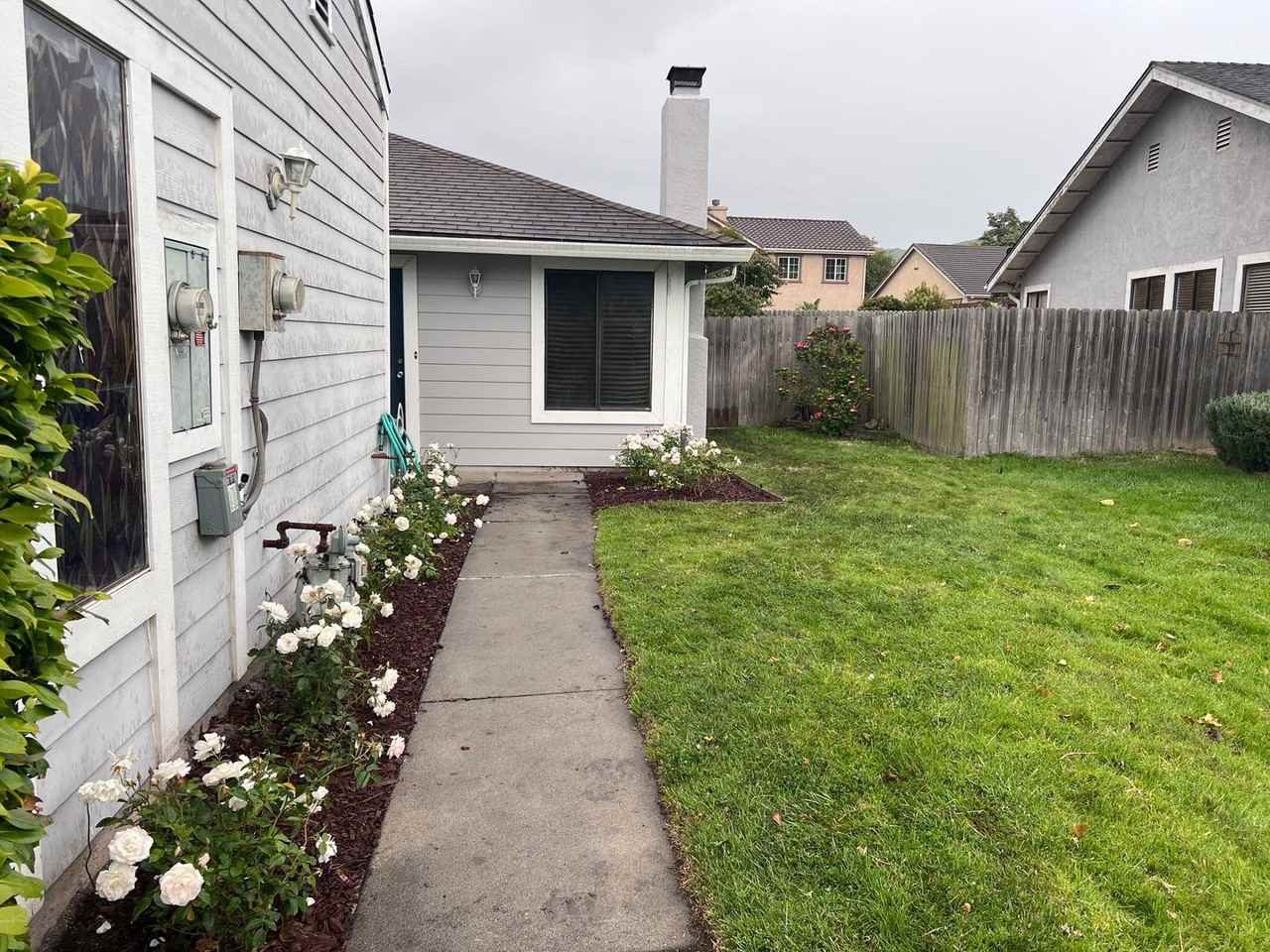 406 Coronado Dr - Photo 2 of 20