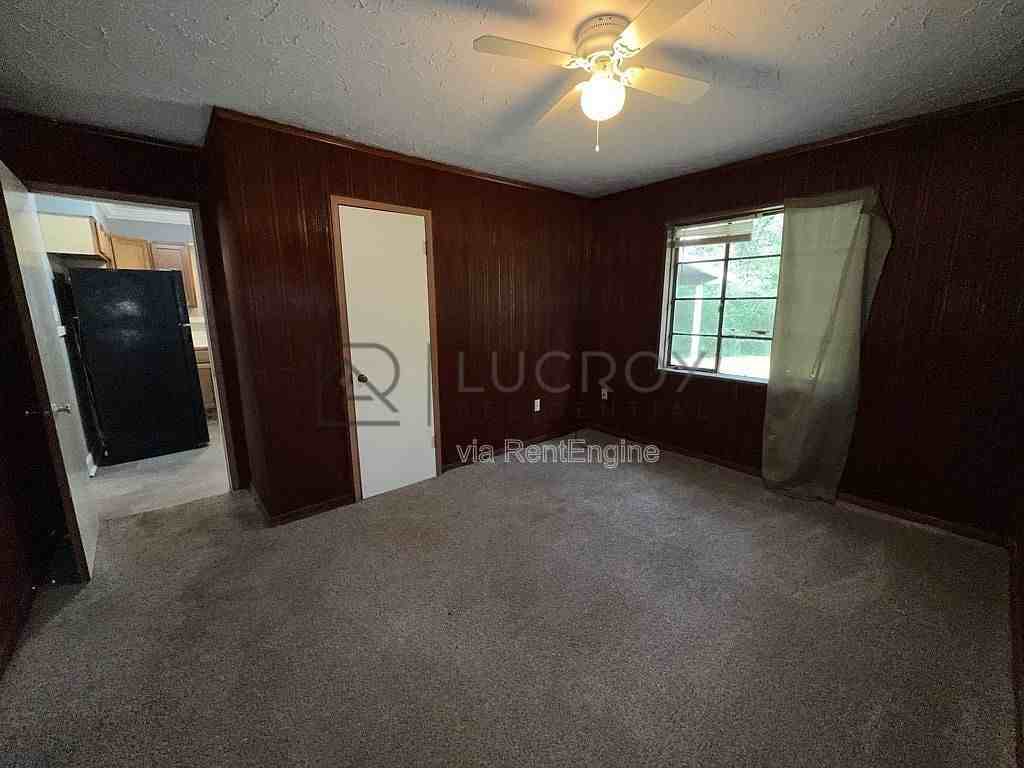 3030 Oak Forest Dr - Photo 5 of 12