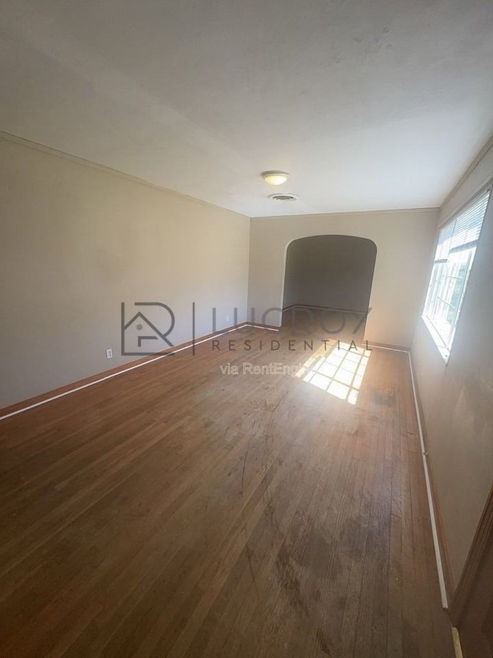 316 Woody Dr - Photo 2 of 13