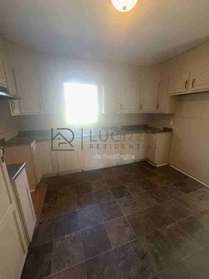 316 Woody Dr - Photo 6 of 13