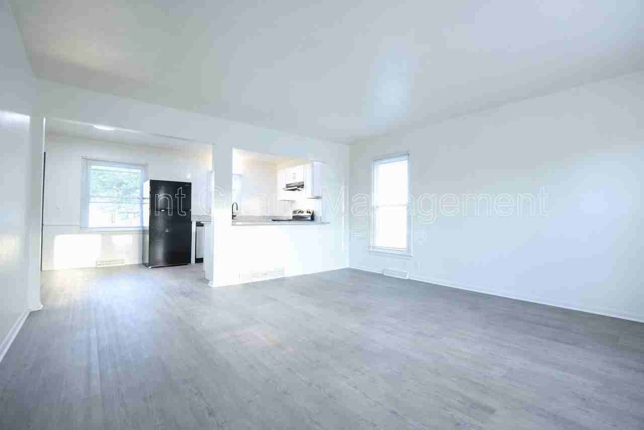 5918 Camden Ave #5918 - Photo 2 of 22