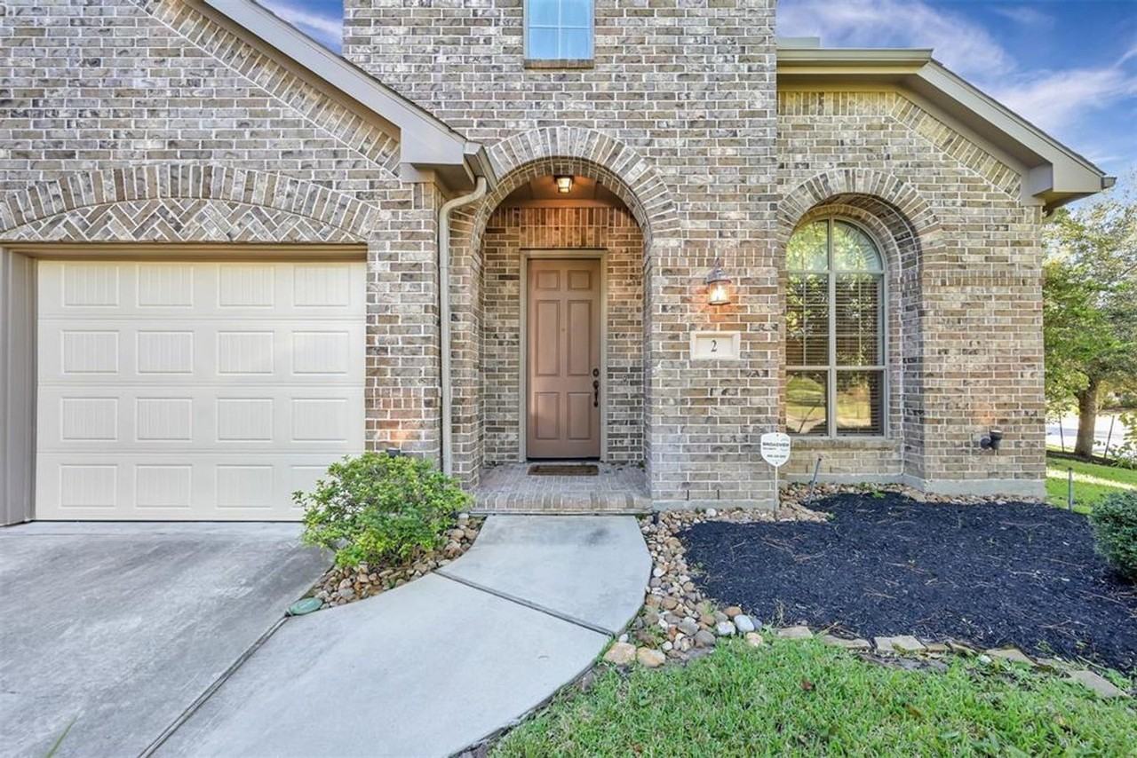 2 Maitland Ct - Photo 4 of 40