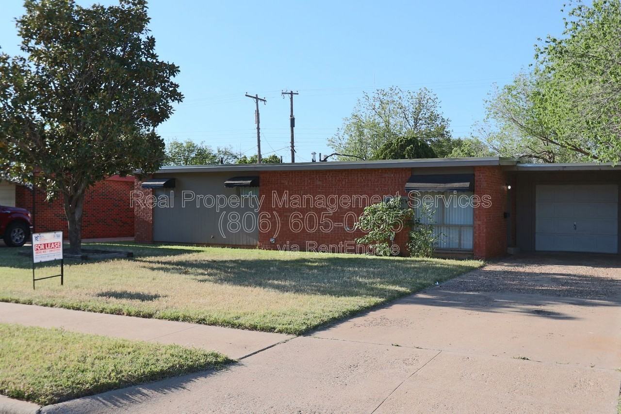 2707 63rd St - Photo 2 of 11
