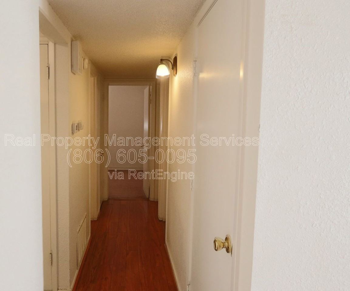 2707 63rd St - Photo 6 of 11