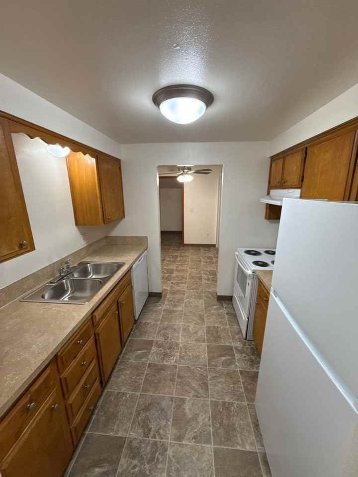 660 Taybin Rd Nw #D - Photo 6 of 20
