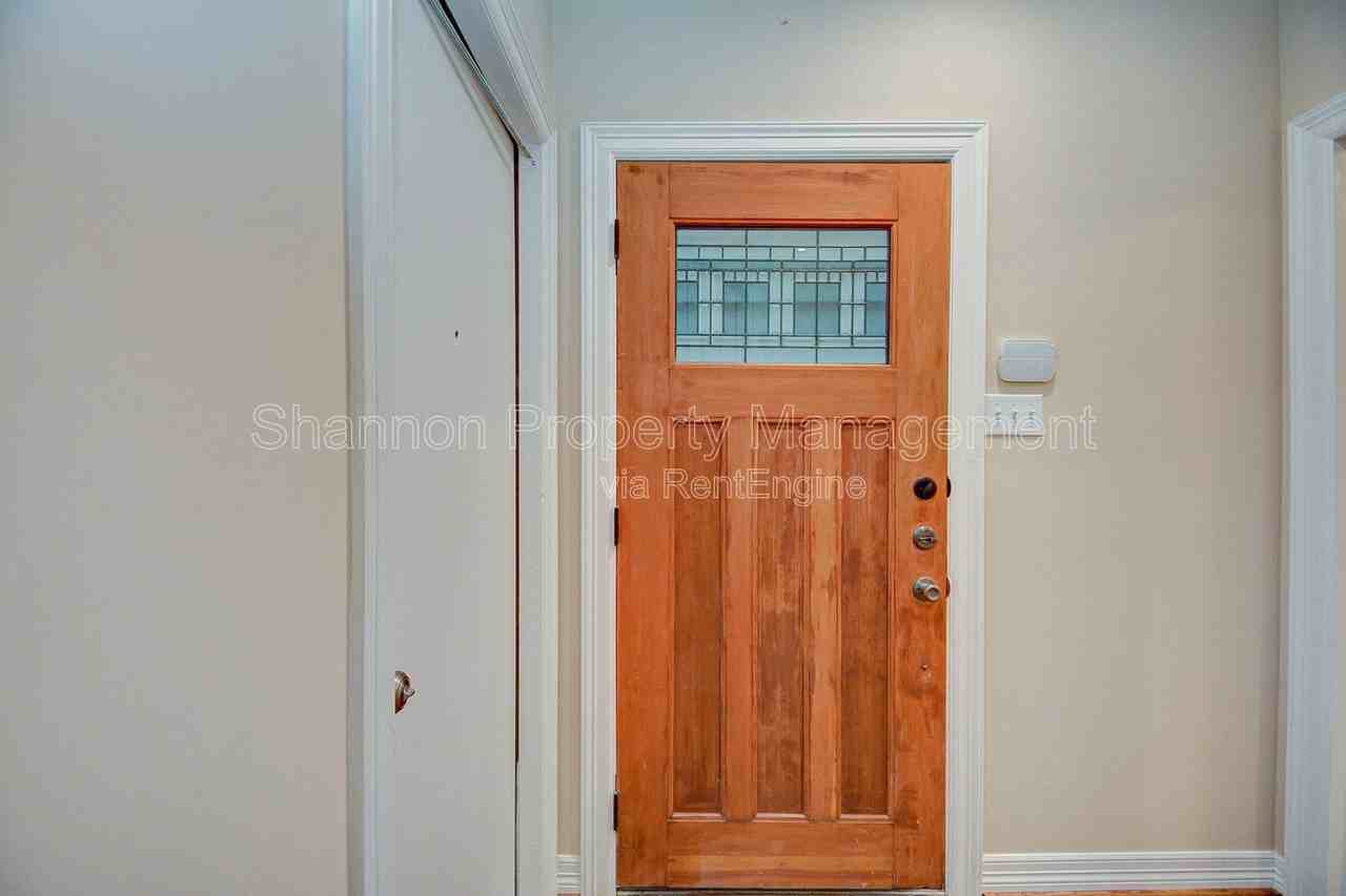 1904 Lauderdale St - Photo 3 of 25