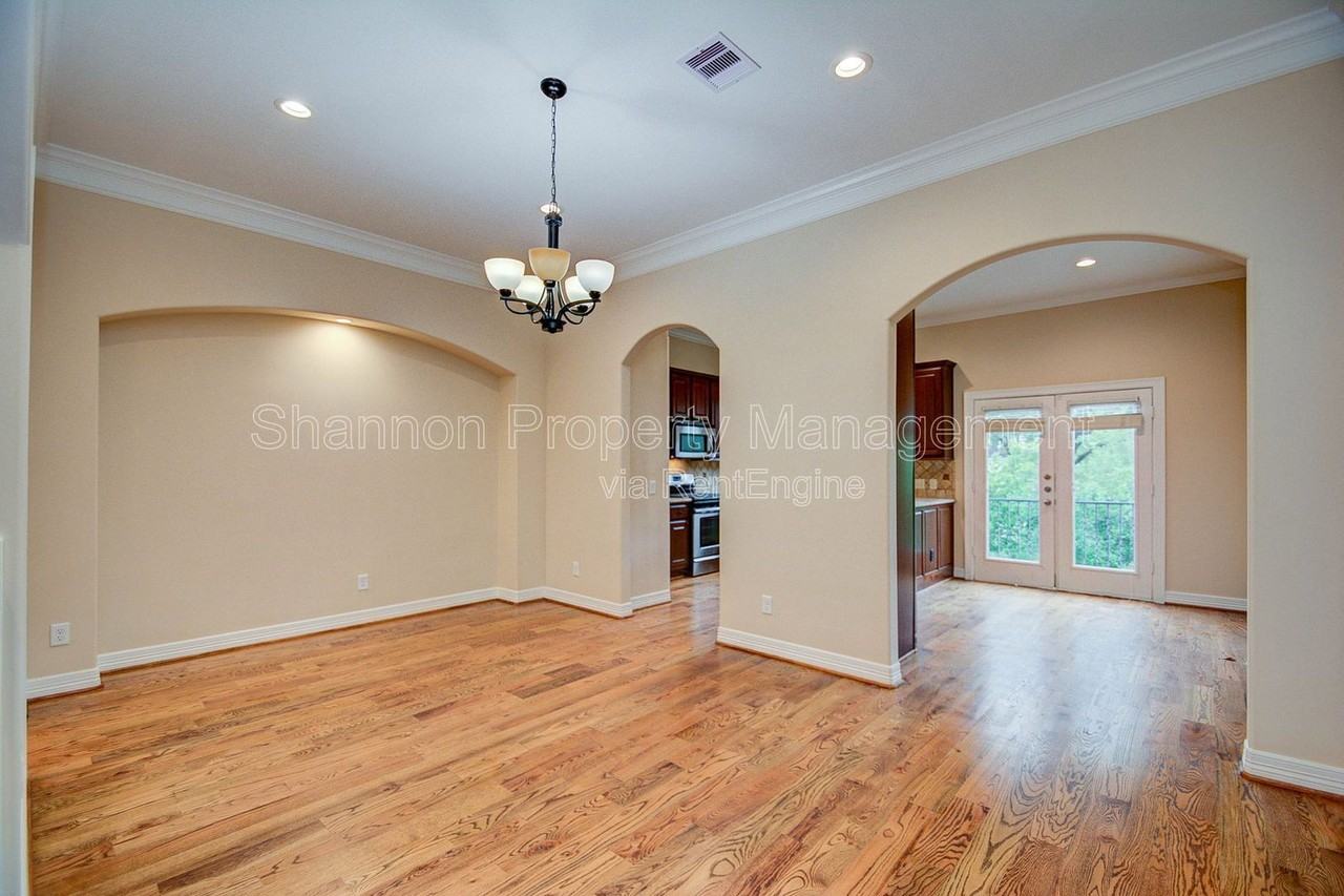 1904 Lauderdale St - Photo 5 of 25