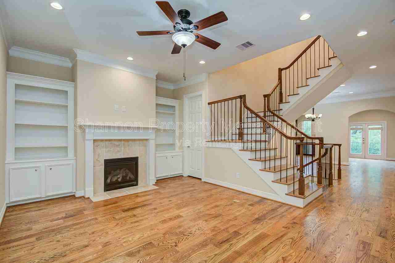 1904 Lauderdale St - Photo 7 of 25