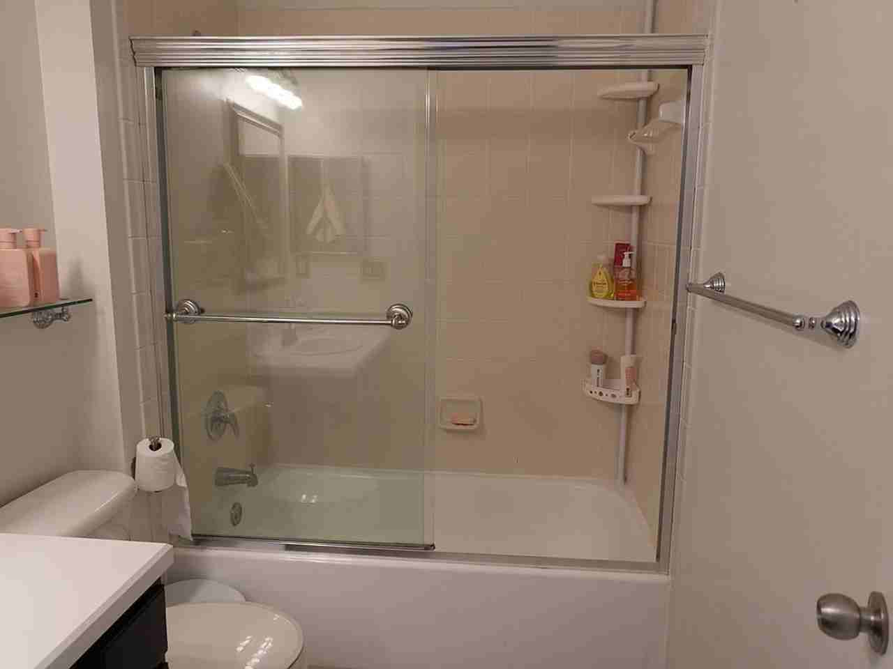 1004 Waterside Dr - Photo 5 of 47