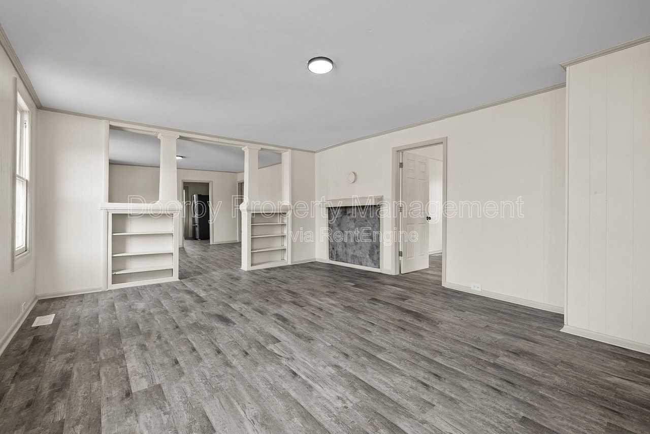 1601 Arlington Ave - Photo 3 of 25