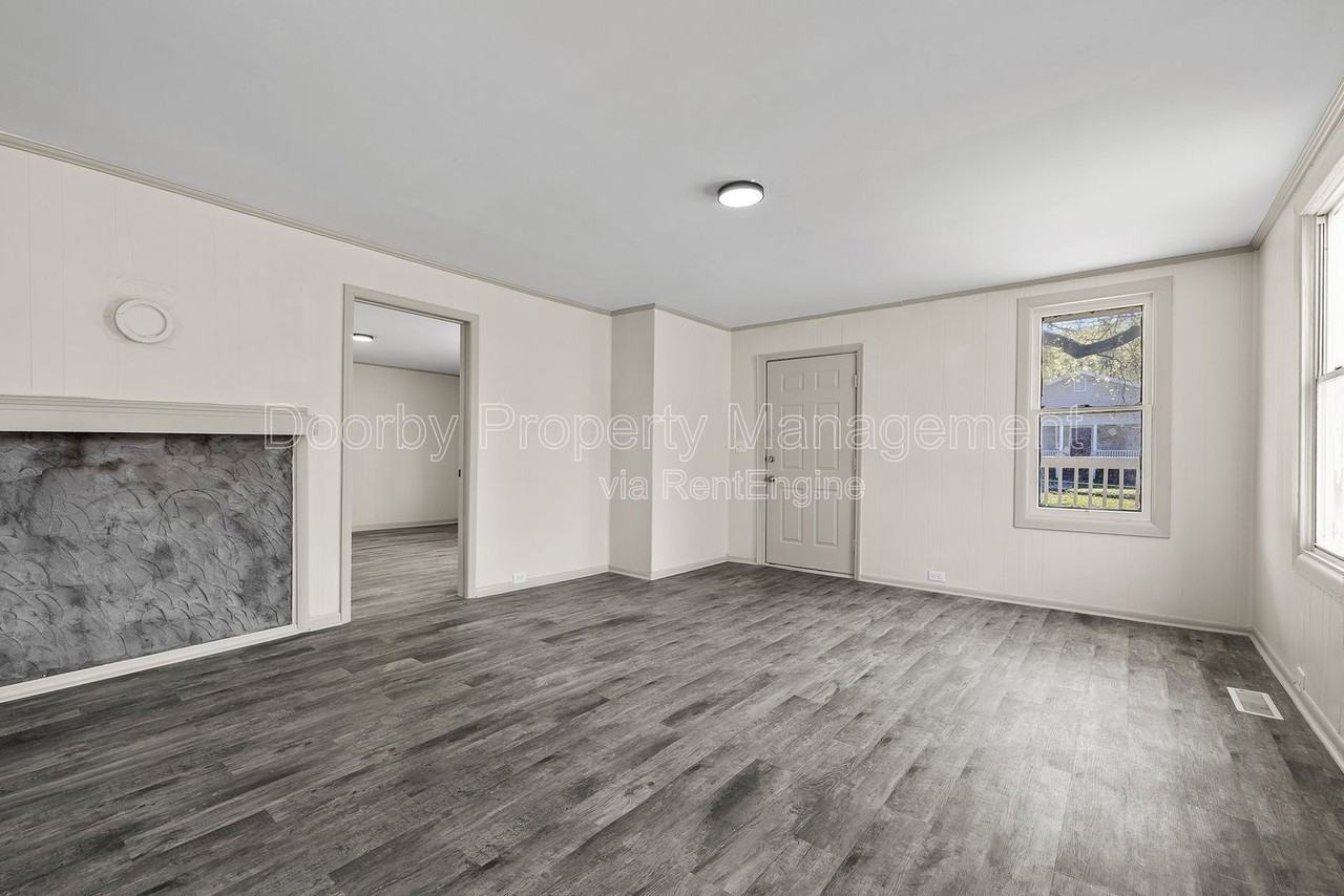 1601 Arlington Ave - Photo 5 of 25