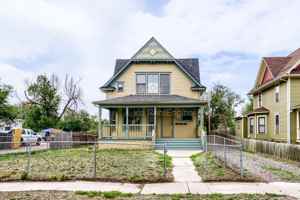featured image of 1118 6th St #B