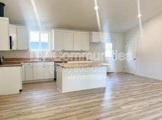 1246 Hughes St - Photo 6 of 21