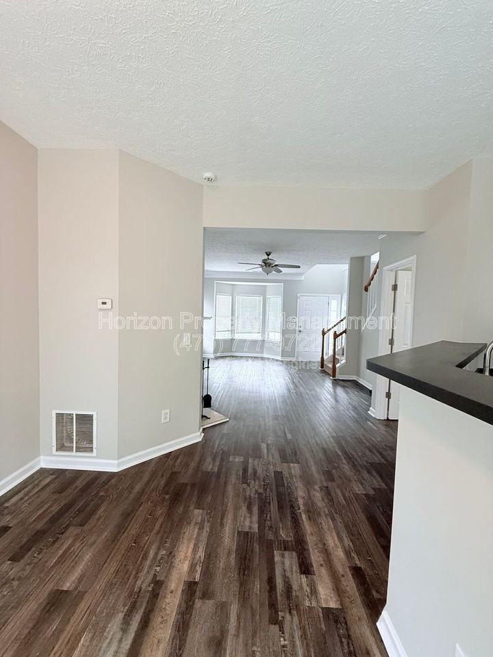 59 Berkeley Pl - Photo 6 of 23