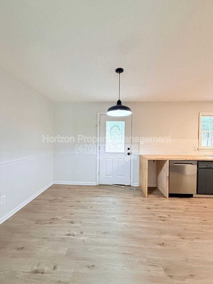 4433 Sardis Dr - Photo 6 of 18