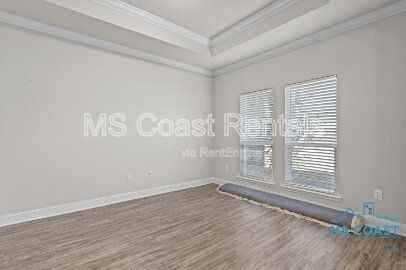 8712 Park Ridge Ct - Photo 5 of 31