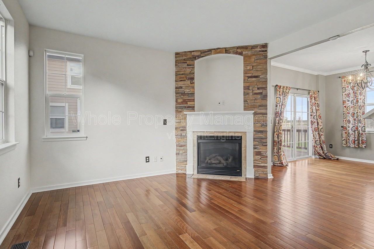 3884 Red Deer Trl - Photo 5 of 33