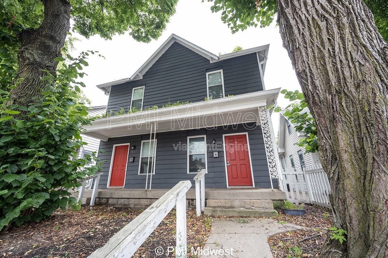 1439 S East St - Photo 2 of 32