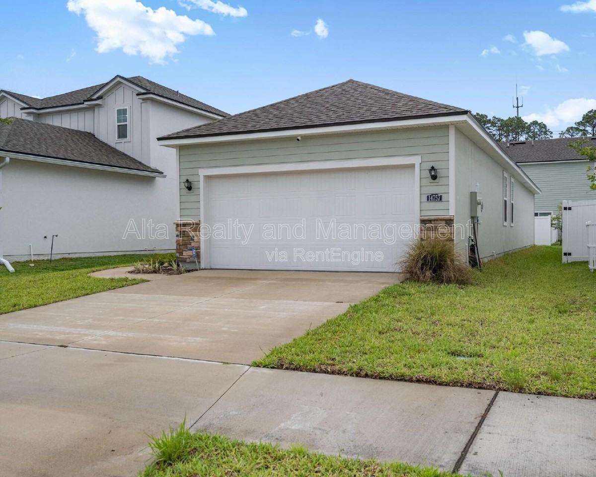 14757 Cashew Ave - Photo 3 of 50