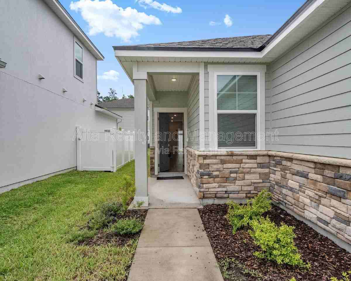 14757 Cashew Ave - Photo 5 of 50