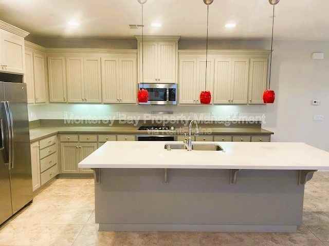 246 Boardwalk Ave - Photo 3 of 31
