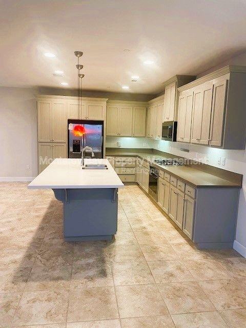 246 Boardwalk Ave - Photo 4 of 31