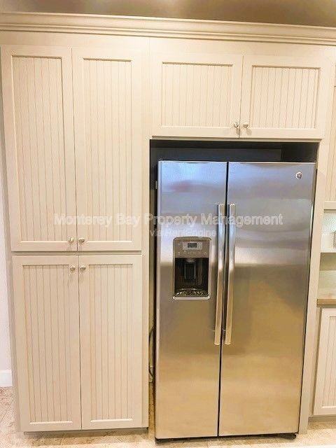 246 Boardwalk Ave - Photo 5 of 31