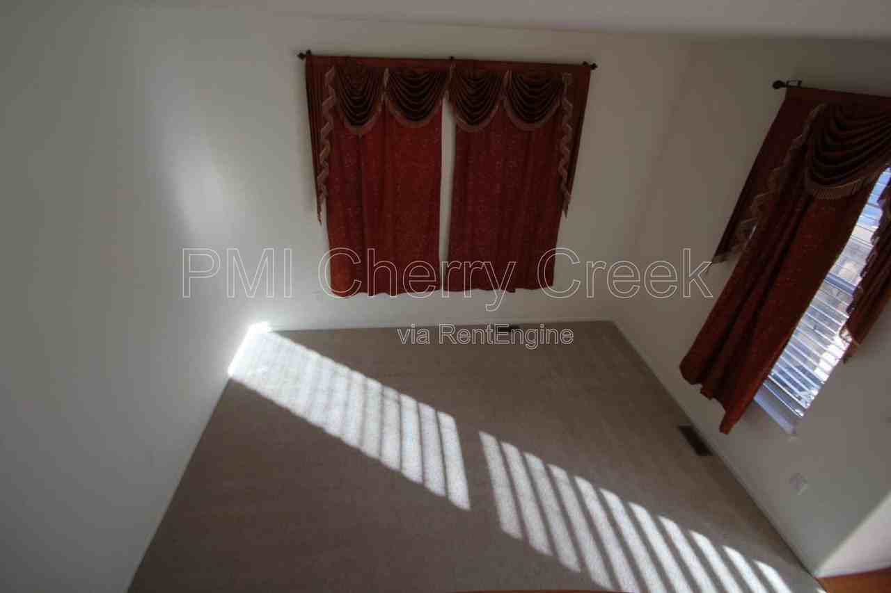 5420 Heatherton Ln - Photo 4 of 50