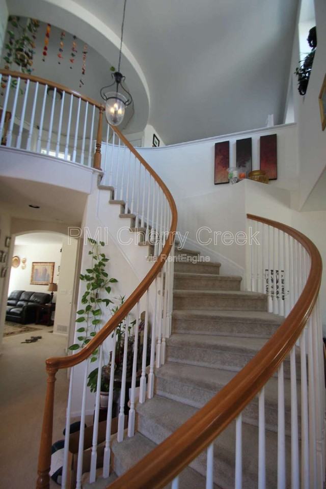 5420 Heatherton Ln - Photo 5 of 50
